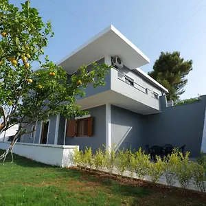 Iphigenia Luxury Flat Appartamento